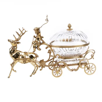 Европейската прозрачен кристален количка с елени, кутия за бонбони, декорация, висококачествена и луксозна всекидневна, веранда, камина, занаяти
