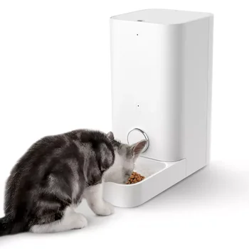 Търговия на едро с Автоматична мини ясла за котки, а за хранене на домашни любимци, устройство за хранене на малки кучета с дистанционно управление от мобилен телефон