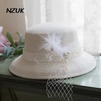 НОВЗУК, Англия, бяла сватбена шапка от филц и пера от чиста вълна, фетровая шапка, есенно-зимна елегантна дамска шапка-чародейката, шапка за сватбени партита