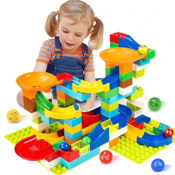 Градивен елемент в голям размер, Мрамор състезателни бягане градивен елемент на фуния пързалка Събрание САМ строителни тухли играчки за деца