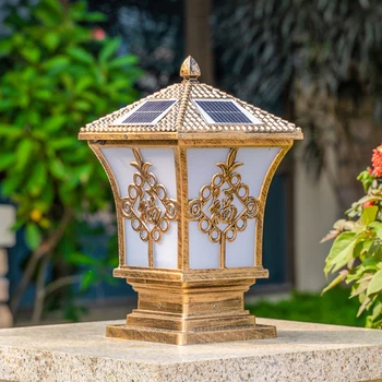 Уличен главоболие лампа на слънчевата енергия, монтиран на стената лампа, лампа, в колона пред портите на вили, Ретро градински пейзаж лампа на горната лампа на стълб на портата